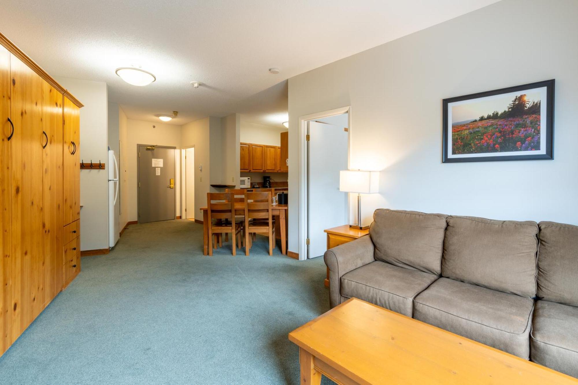 Hotel Coast Sundance Sun Peaks