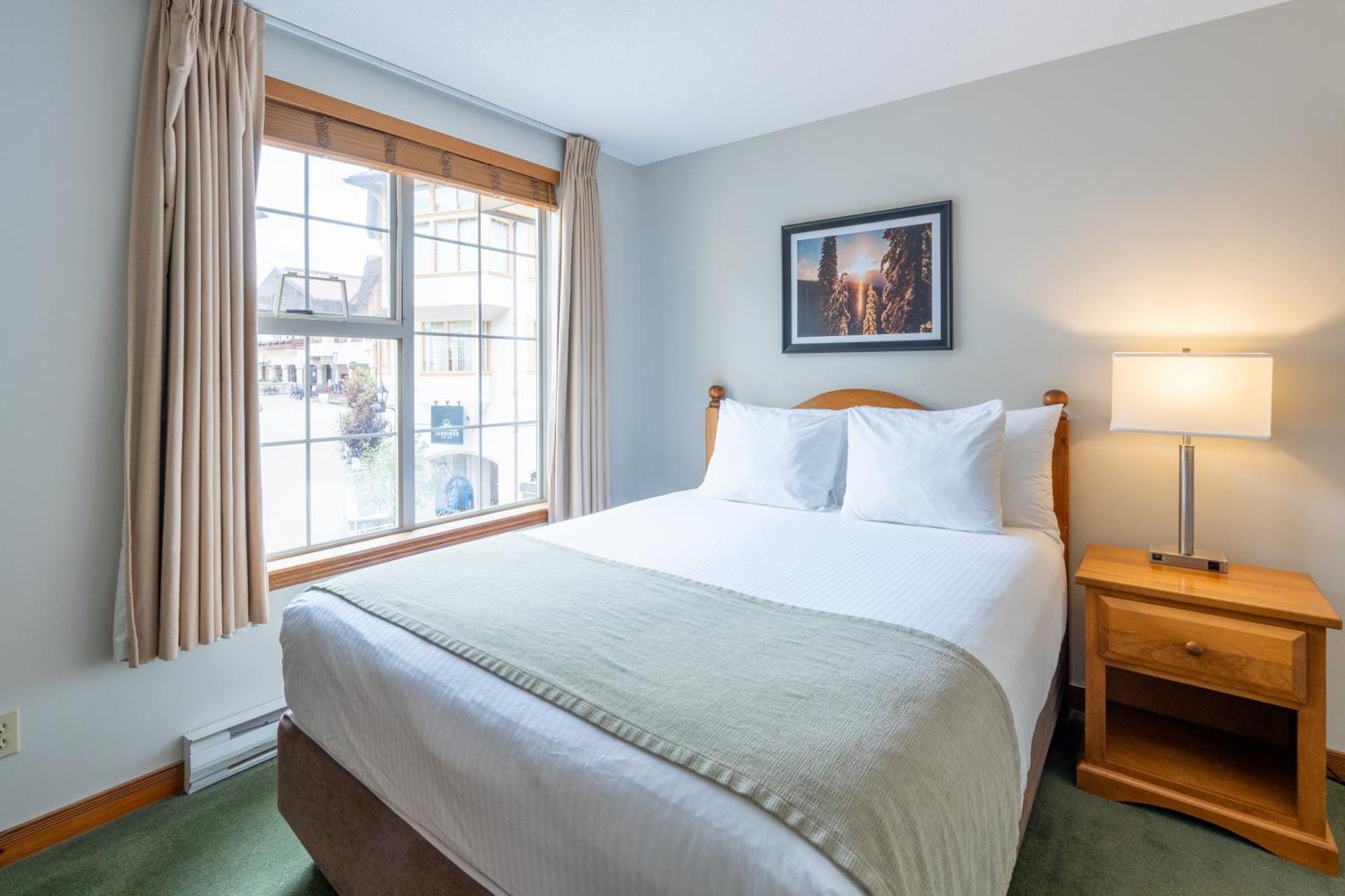 Hotel Coast Sundance 4*