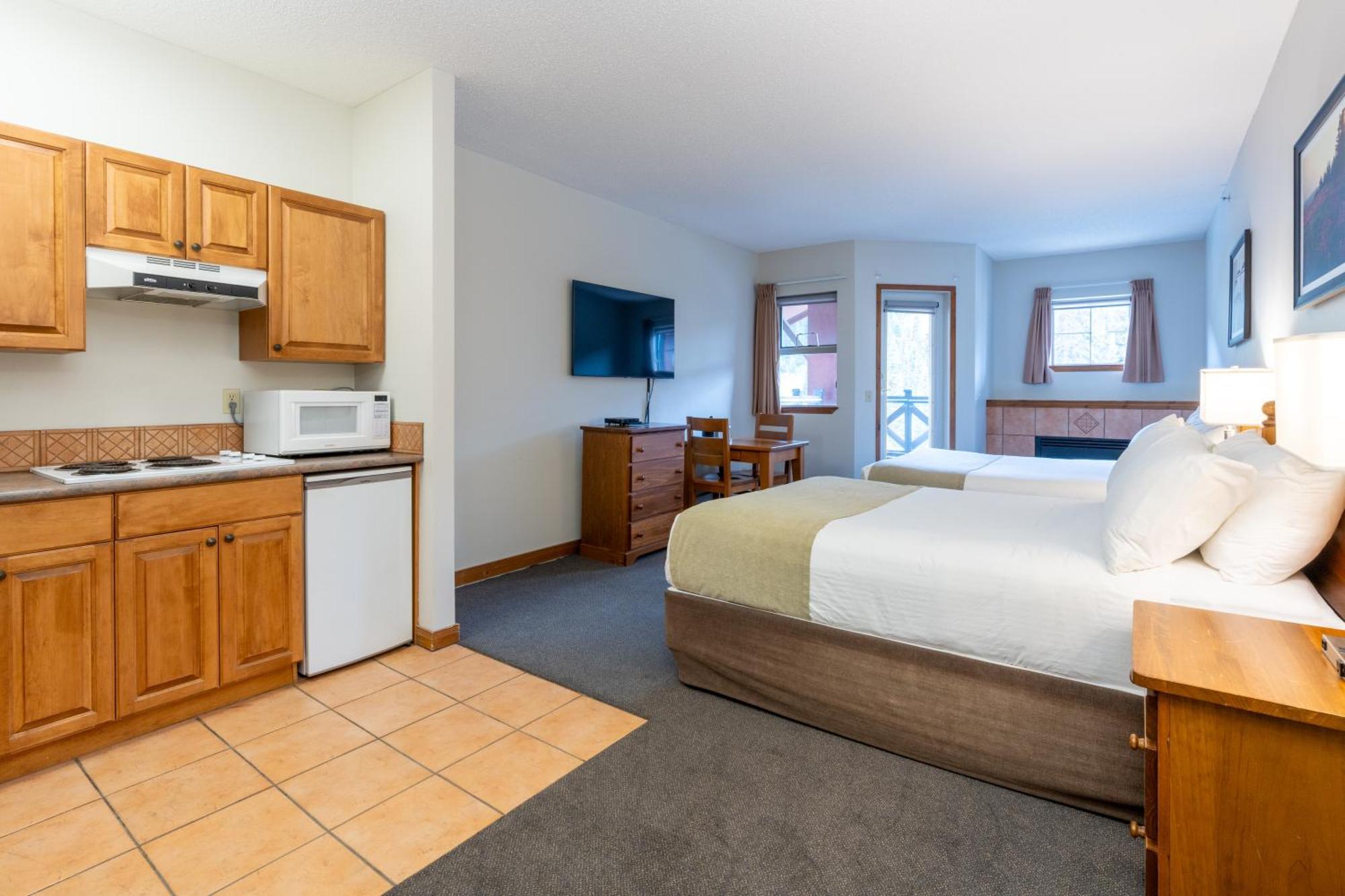 Coast Sundance 4*