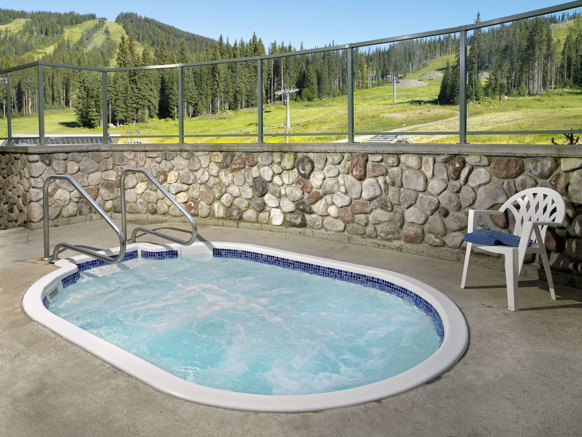 Coast Sundance Hotel
