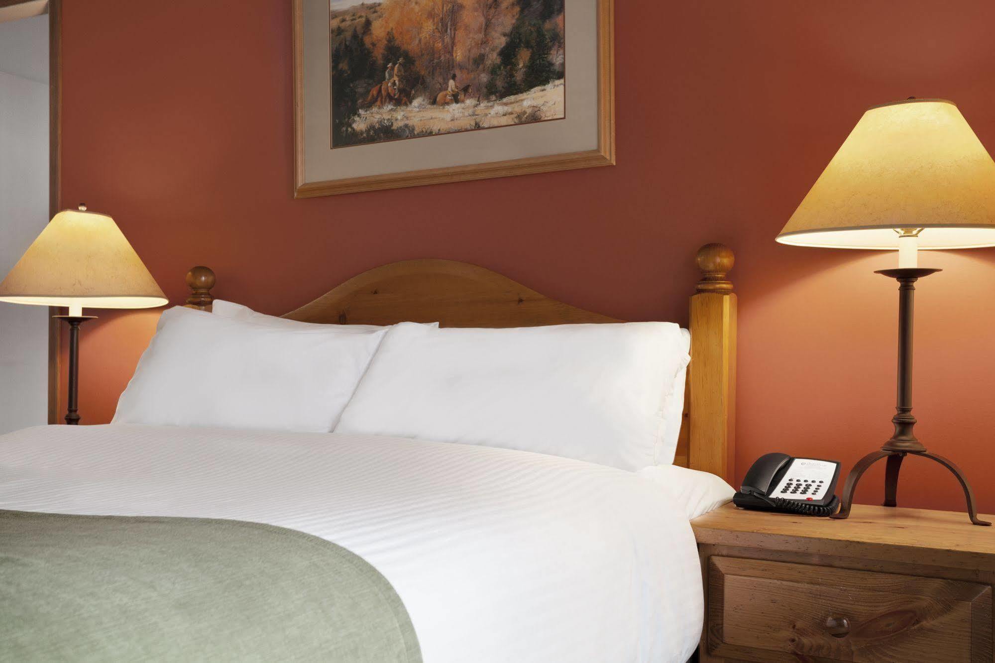 Coast Sundance Hotel